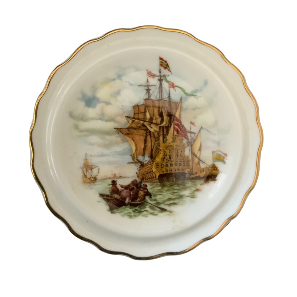 Royal Grafton Fine Bone China Vintage Ship Design Plate with Gold Accent